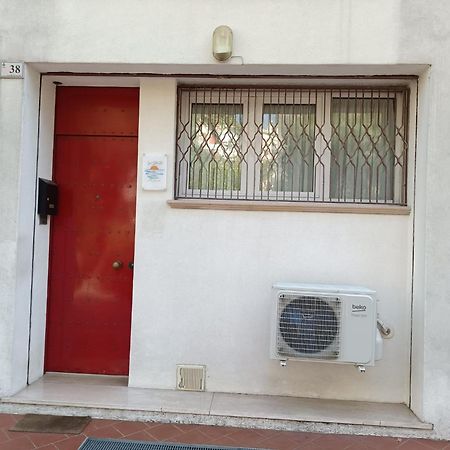 Sea Studio Flat Misano Adriatico Zewnętrze zdjęcie